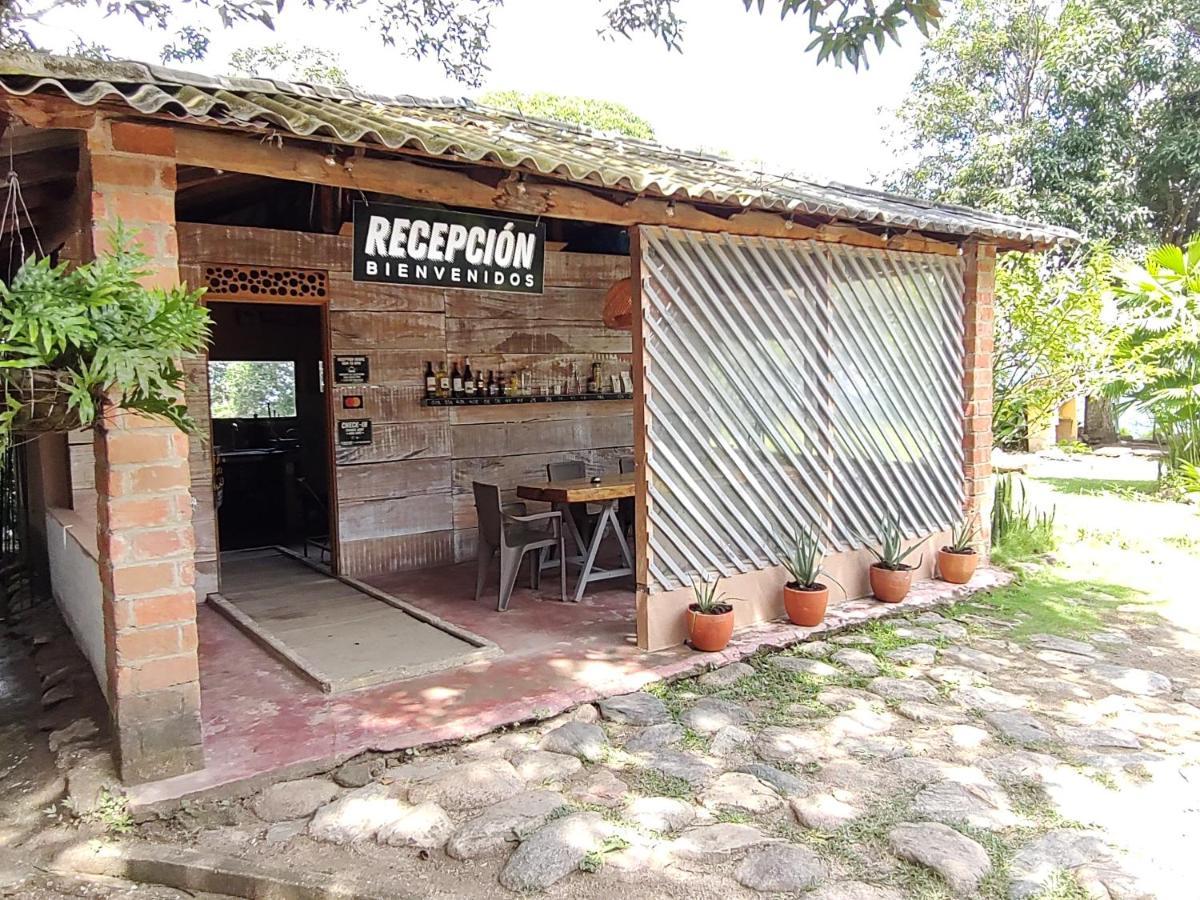 Hostal Bolivar - Casa Quinta *